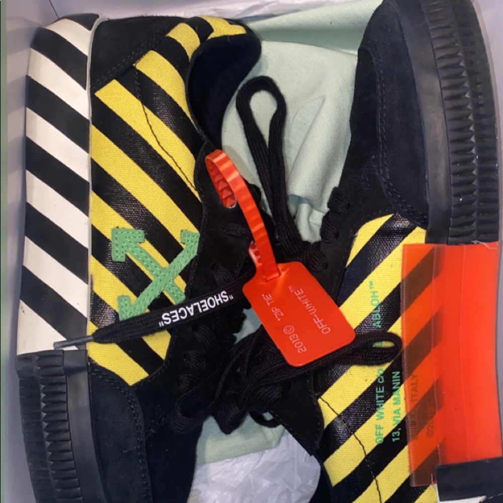 Off-white Vulc low ‘Black Yellow Green”